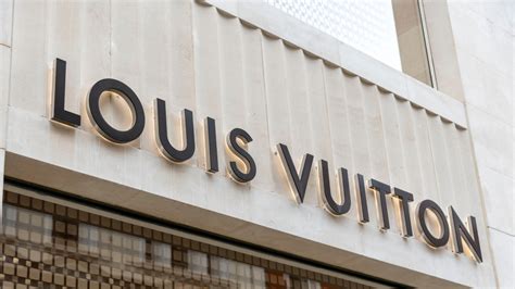 commission at louis vuitton|Louis Vuitton salary.